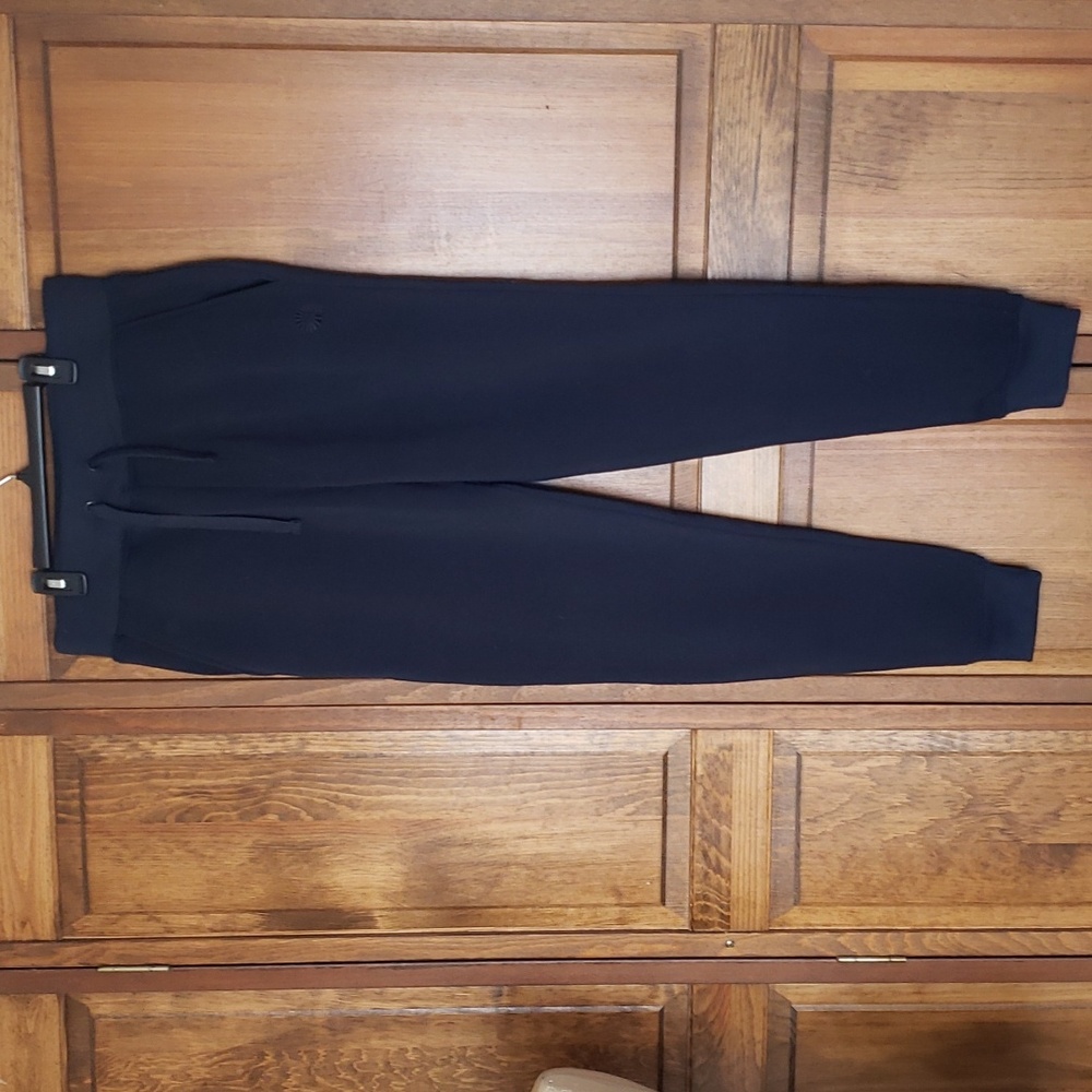 Akademiks NWOT Jogger Sz L